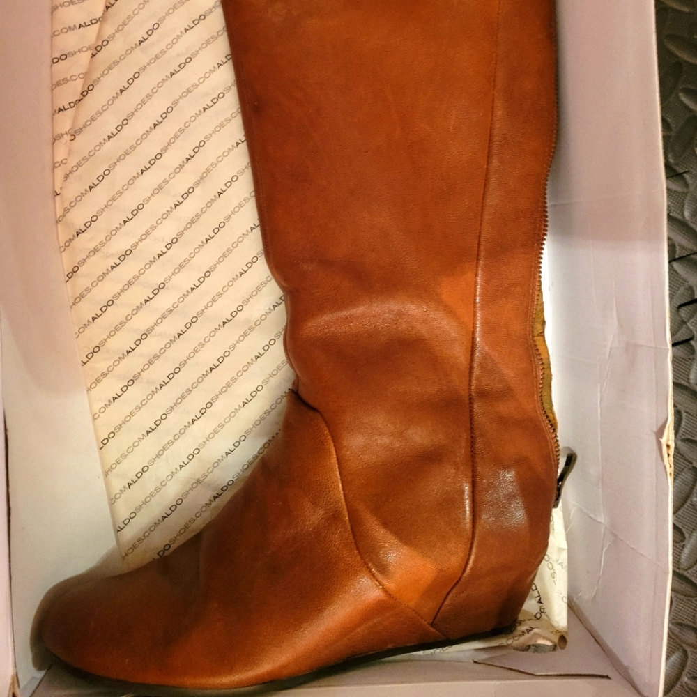 Leather boots